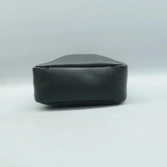 100% Authentic Saint Laurent Le 5 a 7 Black Leather Shoulder Bag 3066-081324 - Picture 5 of 12